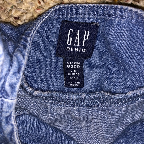 Denim Gap Shirt - Picture 4 of 4